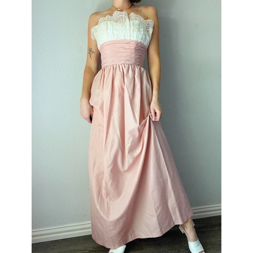 Vintage 1970's Pink Strapless Eyelet Ruffle Strapless Maxi Dress - Picture 3 of 8